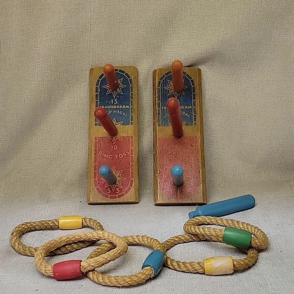 Transogram Gold Medal Vintage 1950s Wooden Ring Toss Yard Game‎
